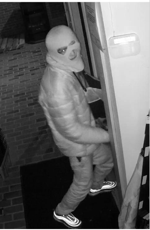 DSP Seeking Assistance With Locating A Suspect Burglar in Houston