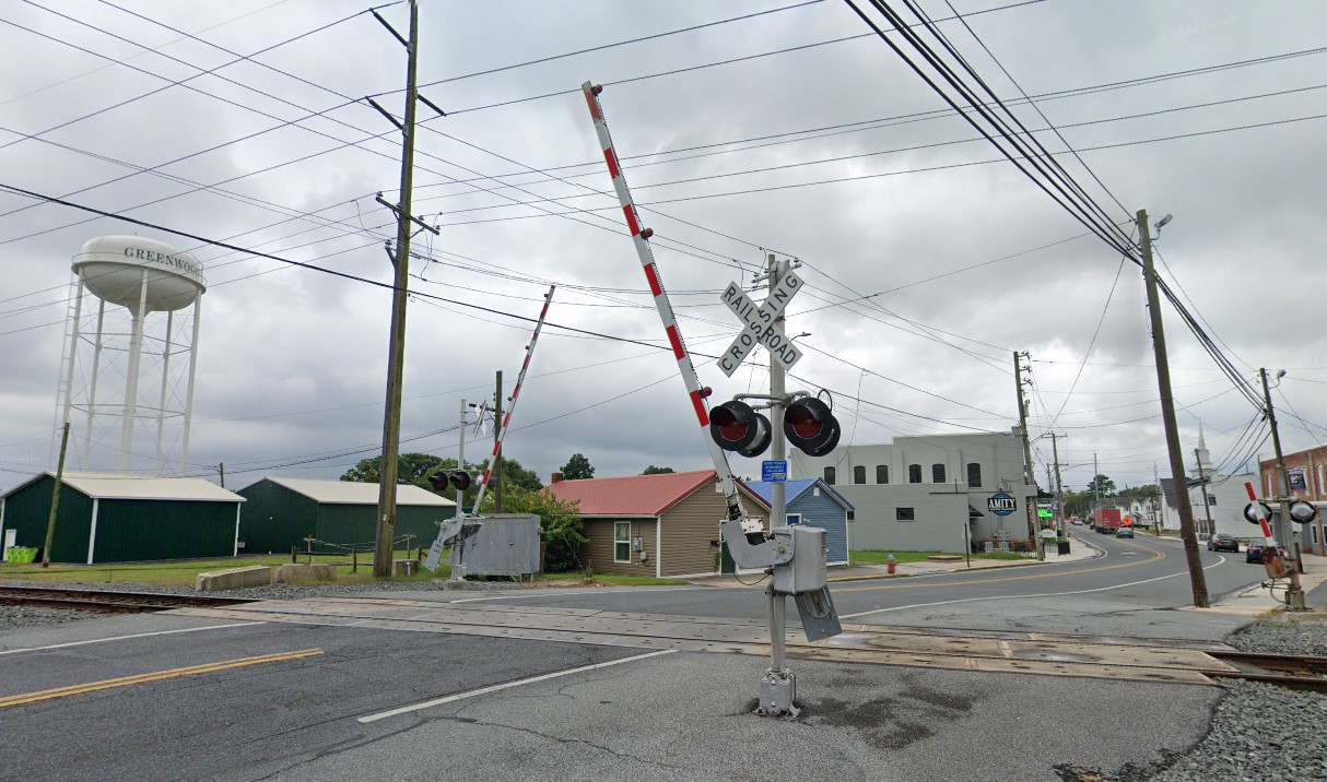 Lane Closures Planned for Market Street in Greenwood for Railroad Work