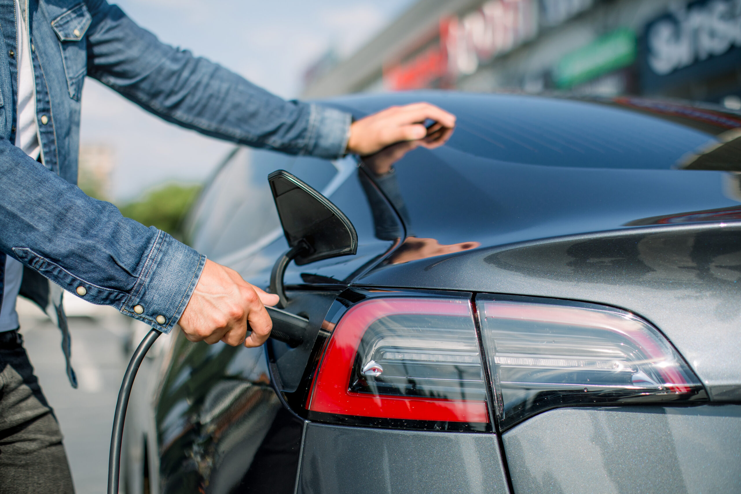 Maryland Expands Electric Vehicle Charging Network with $9.6 Million in Federal Funding