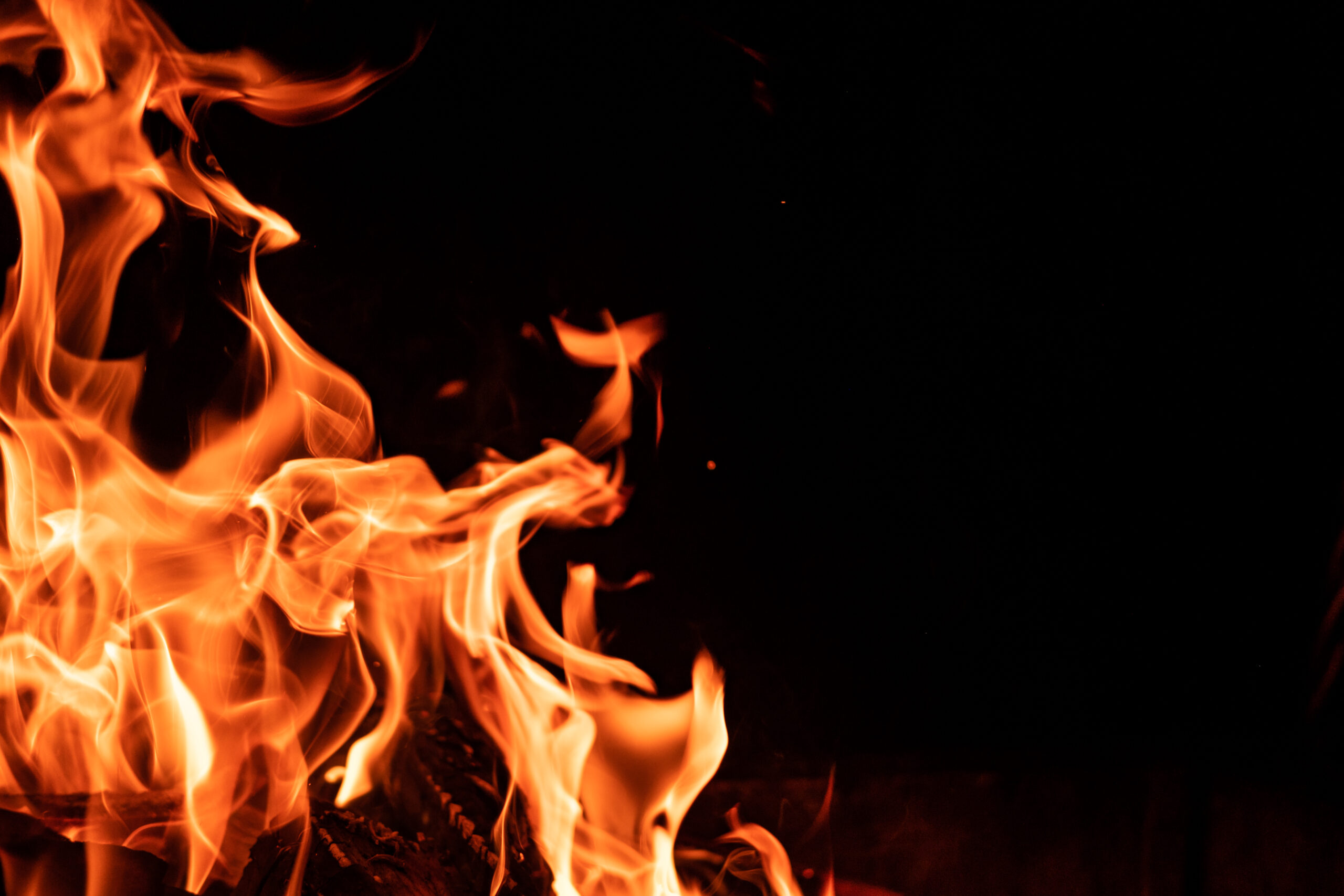 Massive Apartment Fire Displaces 25 Residents in Chesapeake Beach, Causes $1.5 Million in Damage