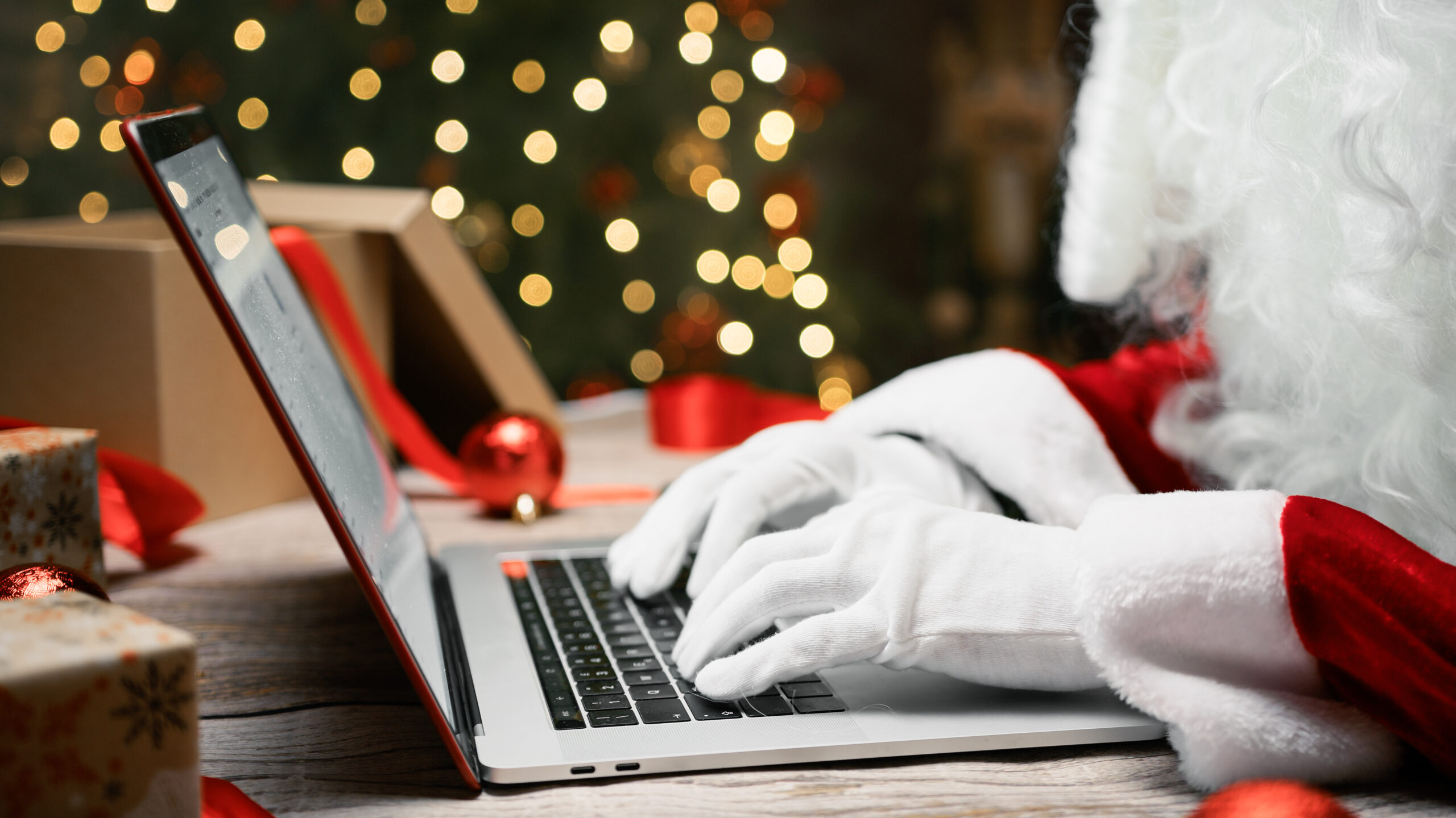 FTC Flags Rise in Social Media Shopping Scams During Holiday Season