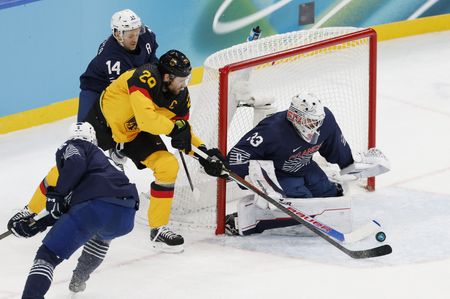 Germany Dominates France 5-1, Advances to Olympic Hockey Quarterfinals