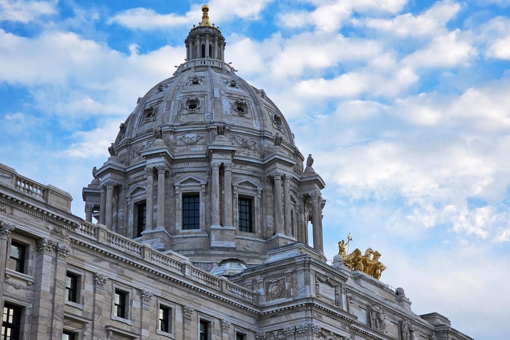 Minnesota Lawmakers Clash Over Immigration Enforcement as Federal Operation Ends