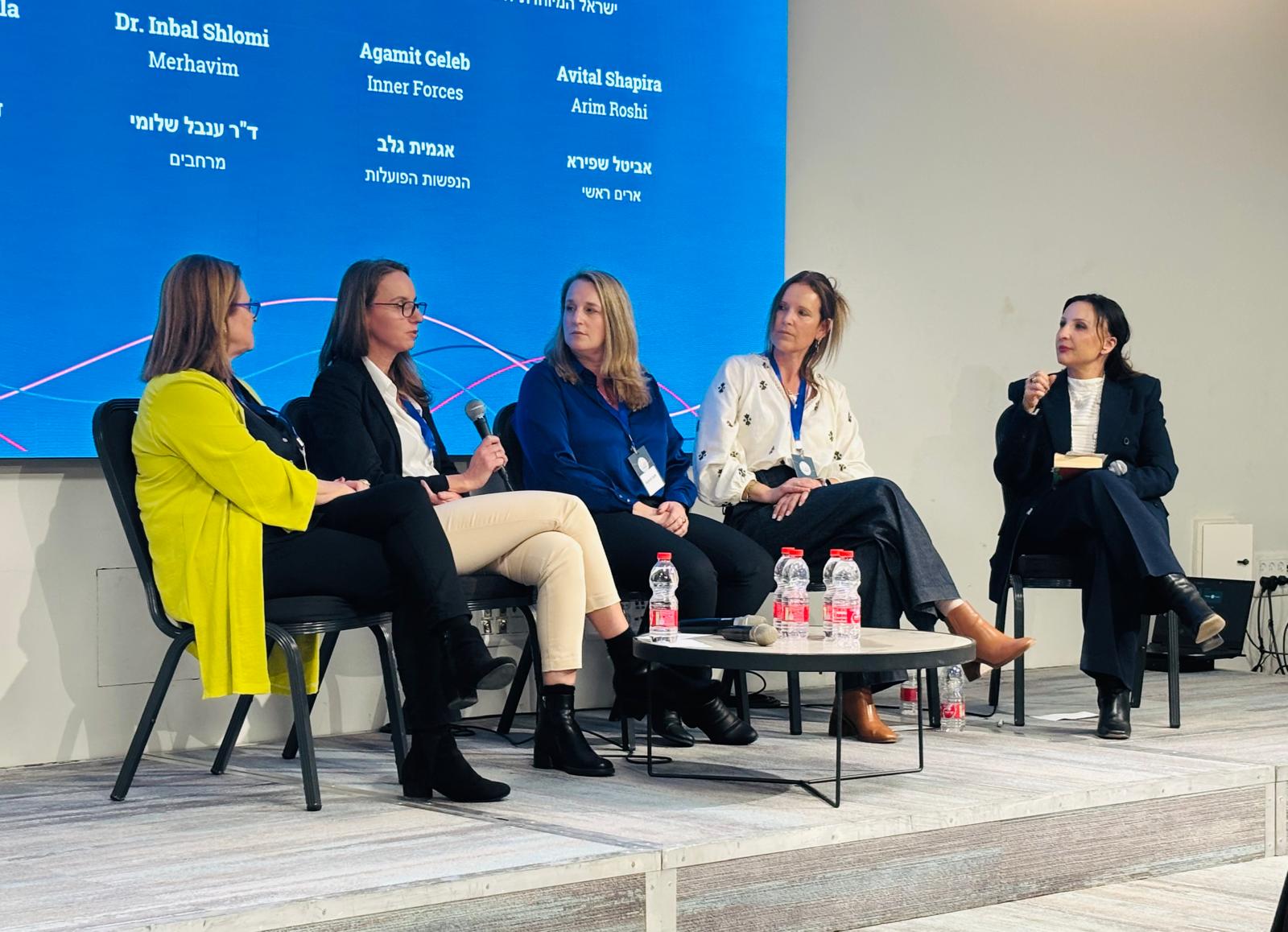 Female Service Members Need Different PTSD Care, Military Leaders Say