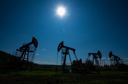 Oil Prices Dip as US-Iran Nuclear Talks Show Signs of Progress