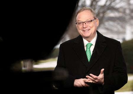 White House Economic Advisor Calls for Discipline of NY Fed Researchers