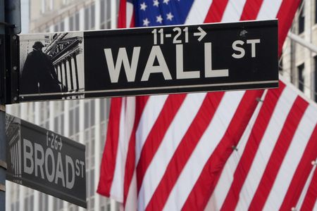 US Stock Market Loses Steam Despite European Records; Oil Prices Jump
