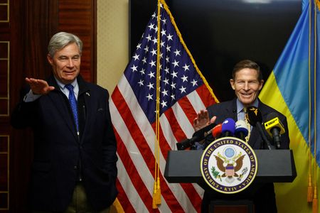 Delaware Senator Among Group Demanding Tougher Russia Sanctions from Ukraine