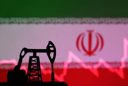 Crude Oil Prices Fall After Wednesday’s Sharp Rally Amid US-Iran Diplomatic Efforts