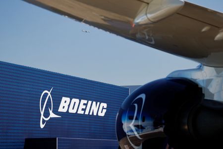 Vietnamese Airline Orders 40 Boeing Dreamliners in $22.5B Deal
