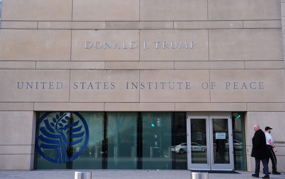 Trump Hosts First Board of Peace Meeting as Some Allies Express Concerns