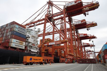 Canada Reduces Trade Gap While US Share of Exports Hits Historic Low