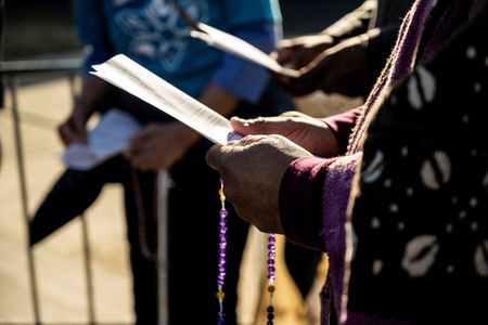 Religious Leaders Win Court Battle to Minister to Immigration Detainees