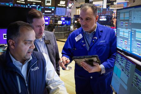 Wall Street Dips as US-Iran Tensions Drive Oil Prices Higher