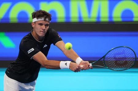 Czech Underdog Mensik Stuns World No. 2 Sinner in Qatar Tennis Upset