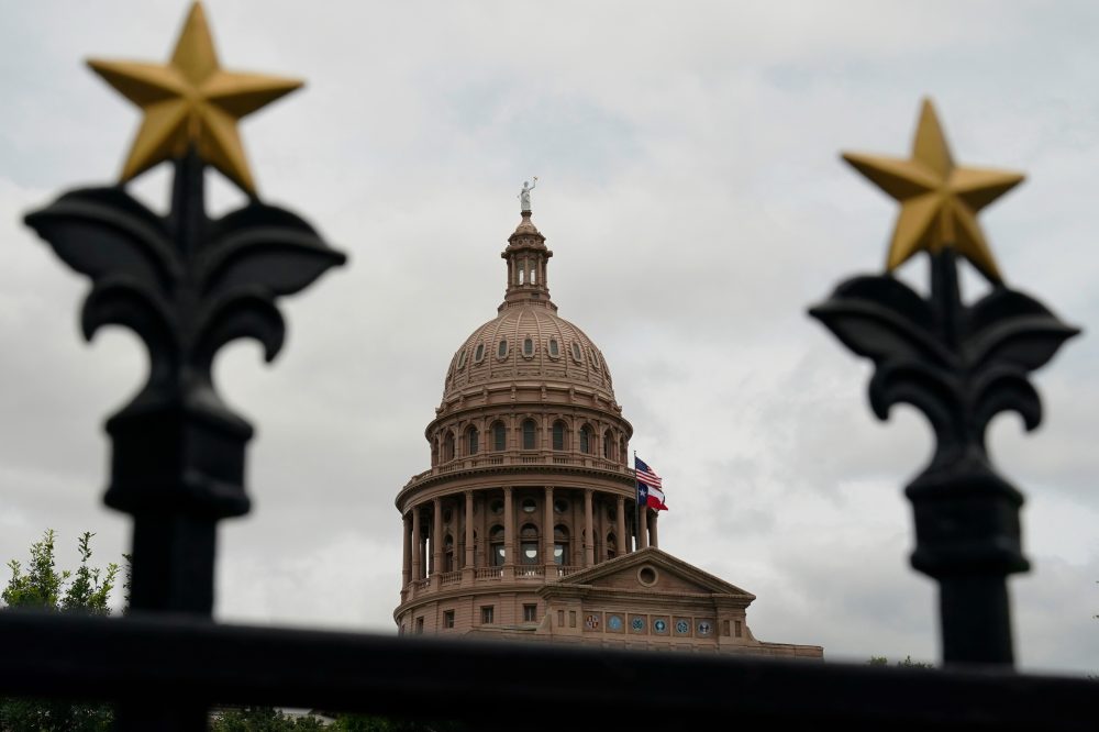 Texas Redistricting Strategy Faces Uncertain Future as Midterms Approach