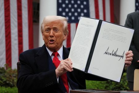 Supreme Court Blocks Trump’s Global Tariffs, President Announces New 10% Import Tax