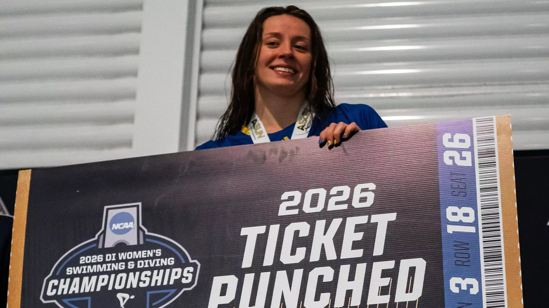 UD Swimmer Novinskiy Qualifies for Second NCAA Event as Blue Hens Lead Championships