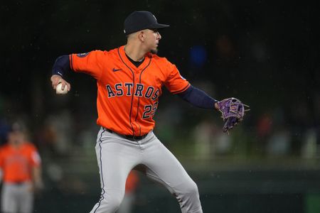 St. Louis Cardinals Add Veteran Infielder Ramon Urias on One-Year Contract