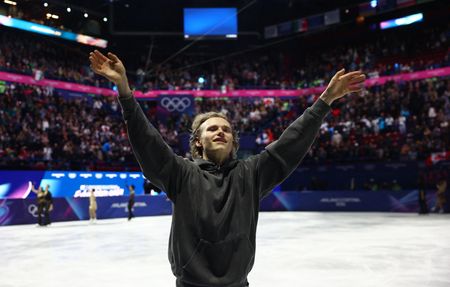 US Figure Skater Uses Olympic Performance to Address Social Media Pressures