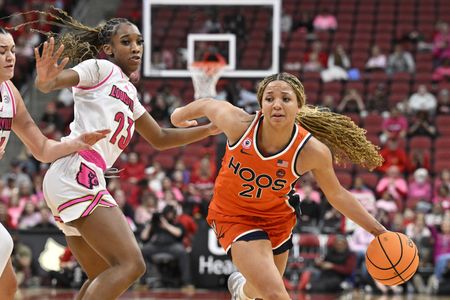 Virginia Shocks No. 8 Louisville with Last-Second Three-Pointer in ACC Upset