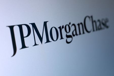 JPMorgan Sticks to $105B Spending Plan, Sets 17% Profit Goal