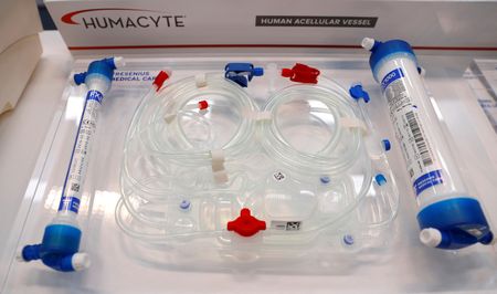 German Dialysis Giant Posts Strong Q4 Earnings Amid Major Restructuring
