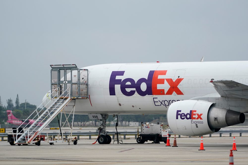 FedEx Seeks Tariff Refund After Supreme Court Rules Trump Trade Taxes Illegal