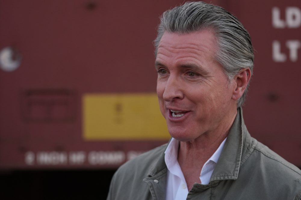 California Governor Newsom Faces Criticism During National Book Tour