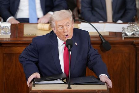 Trump Focuses on Economy in State of Union Despite Voter Concerns