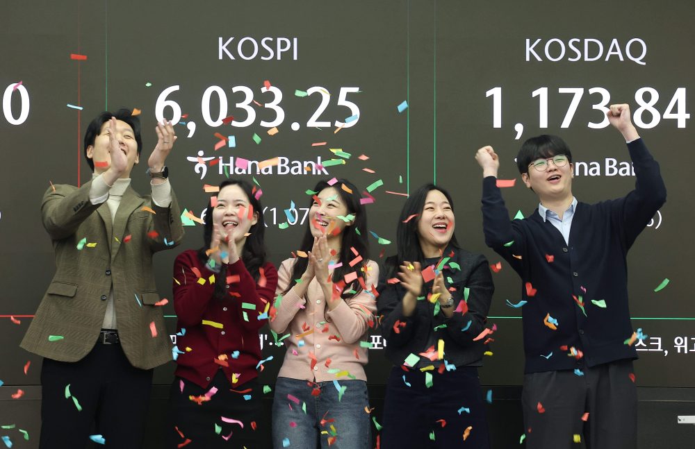 AI Excitement Drives Asian Markets Higher as Wall Street Rebounds