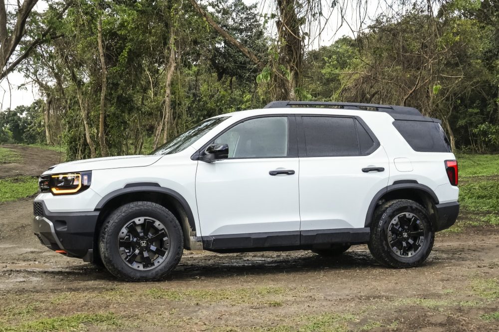2026 Honda Passport vs Subaru Outback: Which SUV Wins Head-to-Head?