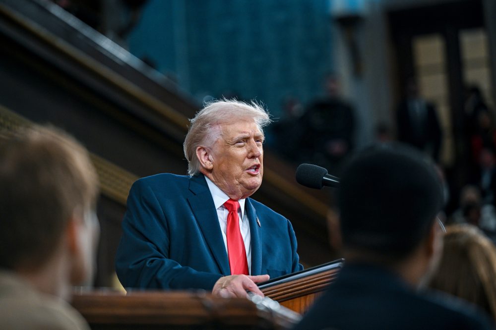 Trump Touts Economic Success, But Americans Remain Pessimistic About Finances