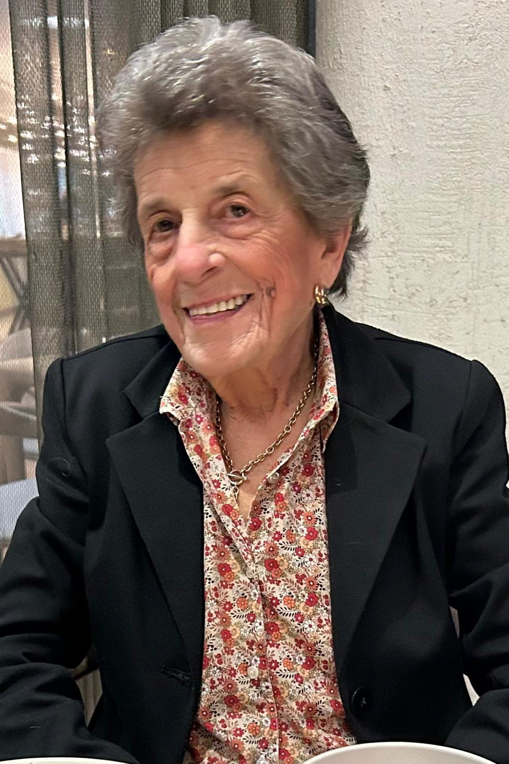 Veteran AP Reporter Who Covered Fashion and Vatican Dies at 80 in Rome