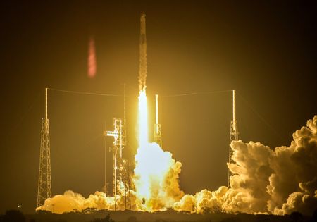 Senate Committee to Vote on Space Station Extension, Lunar Base Requirements
