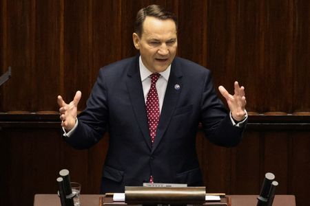 Polish Foreign Minister: We’re Loyal to US But Won’t Be ‘Suckers’