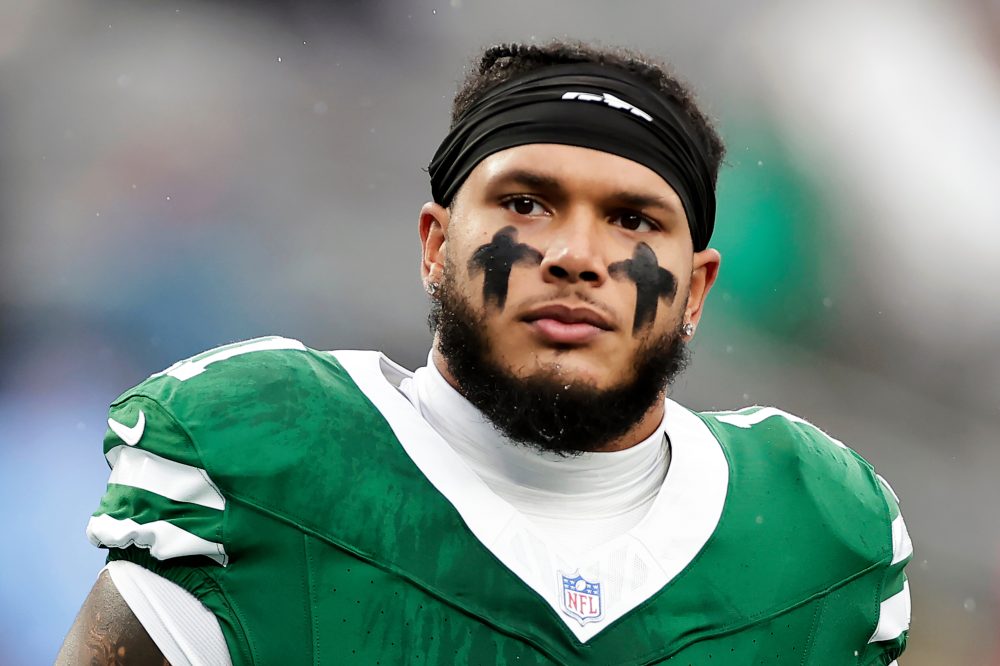 Jets Ship Pass Rusher Johnson to Titans in Exchange for Defensive Tackle Sweat