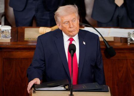 Federal Appeals Court Allows Trump to Strip Union Rights from Government Workers