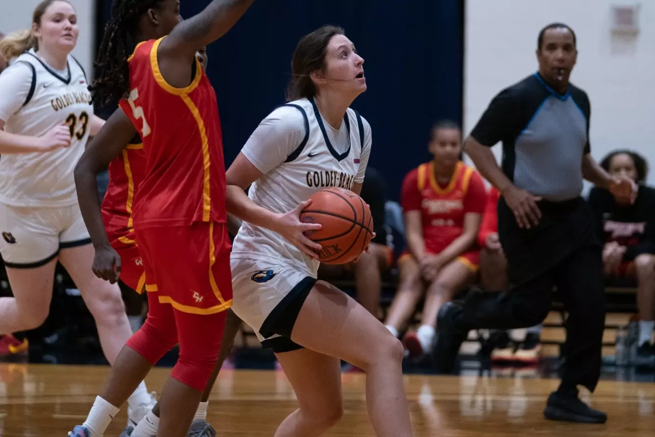 Goldey-Beacom Women Fall to Ranked Holy Family 69-53 on Road