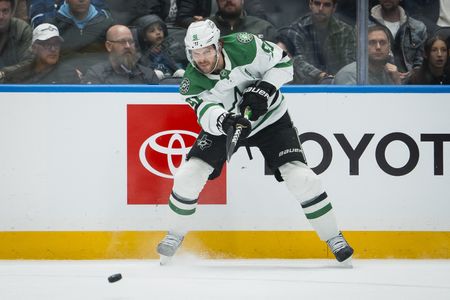 Dallas Stars’ Tyler Seguin Sidelined for Season After Knee Surgery