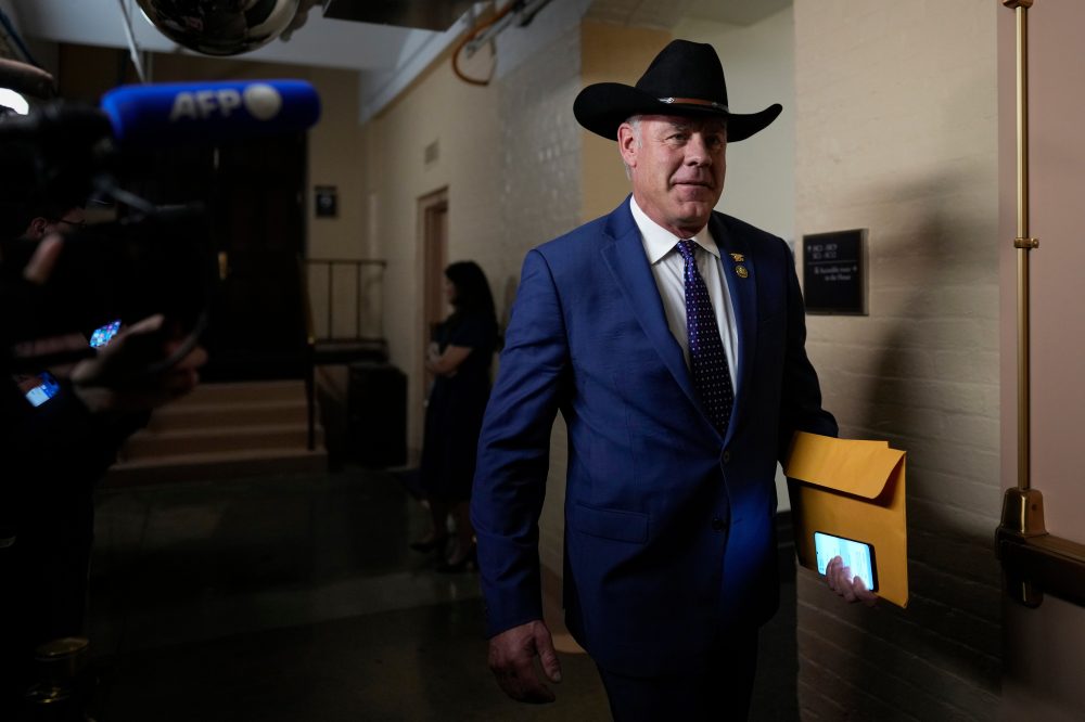 Montana GOP Rep. Ryan Zinke Steps Down From Congress Due to Health Issues