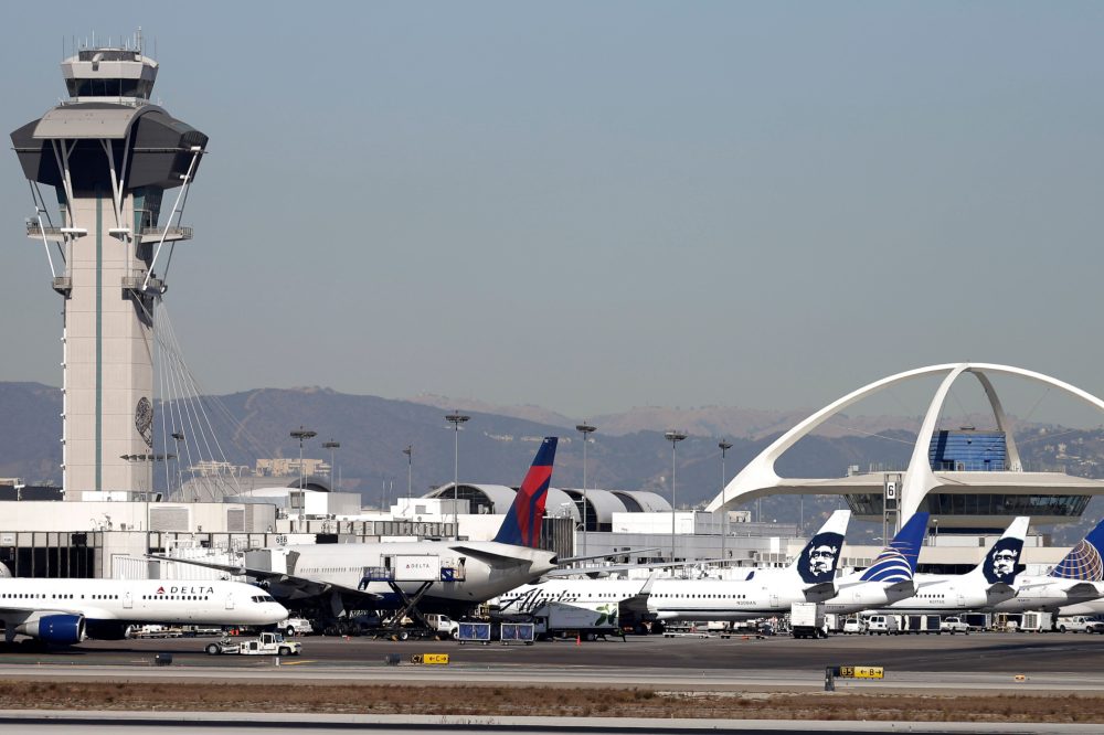 United Airlines Jet Makes Emergency Return to LAX After Engine Fire Report