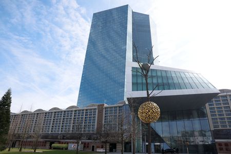 Digital Currency Growth Could Undermine European Banking System, New Study Warns