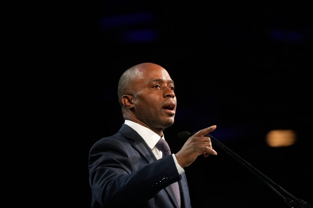 California Democratic Leader Asks Struggling Candidates to Exit Governor’s Race