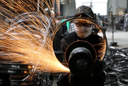 China’s Service Sector Hits 33-Month Growth Peak Despite Economic Challenges