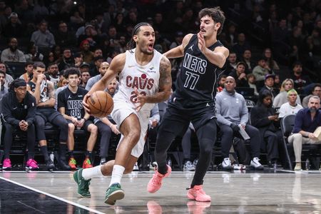Cavaliers Beat Conference-Leading Pistons, Extend Home Win Streak to Seven Games