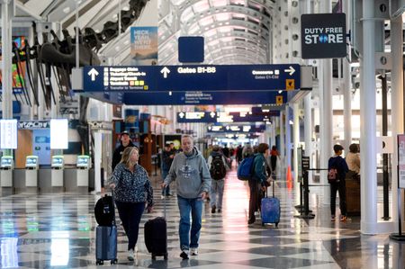 Federal Aviation Administration Pushes for Deeper Flight Reductions at O’Hare