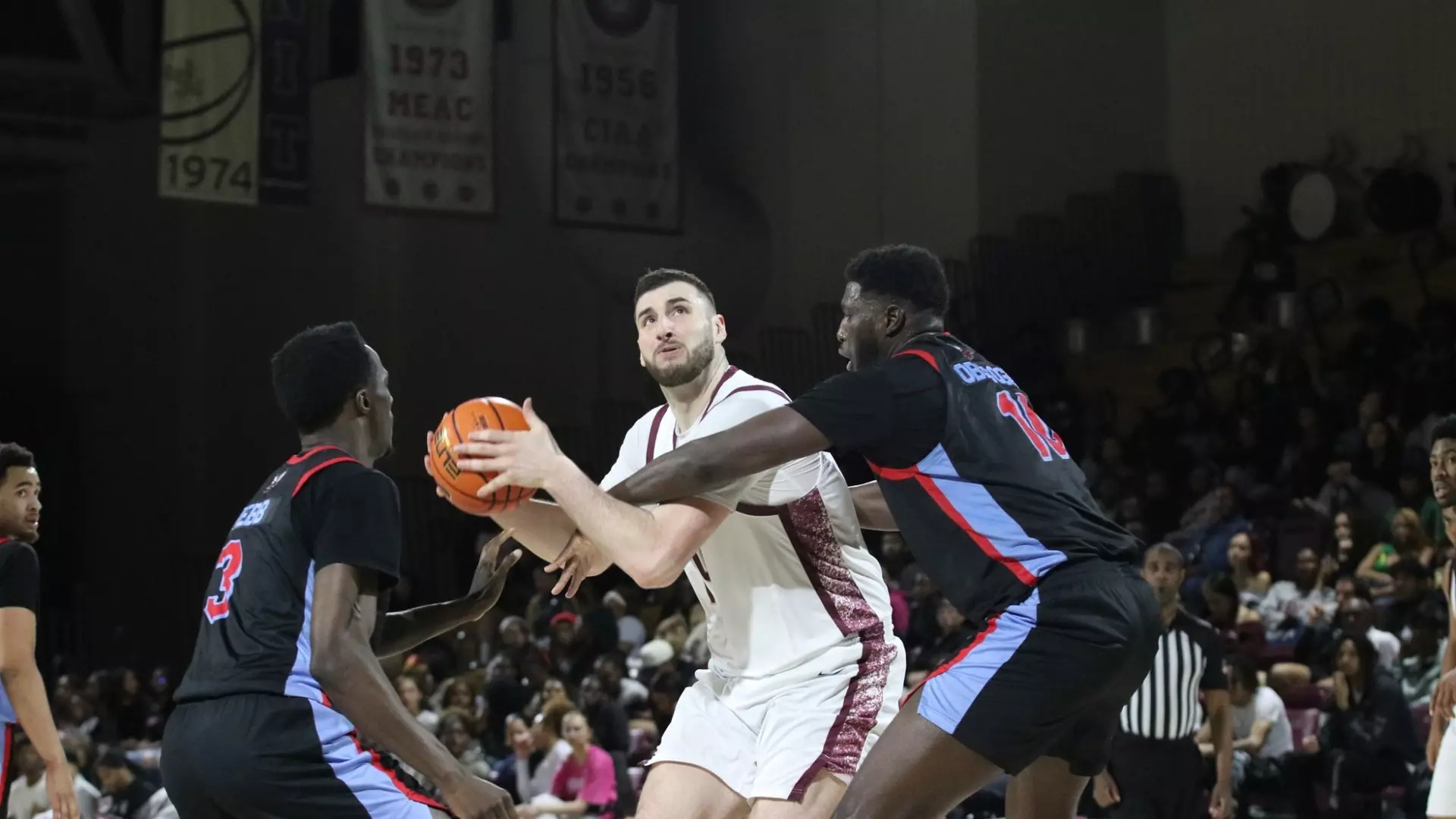 Maryland Eastern Shore Hawks Drop Season Finale by One Point, 57-56