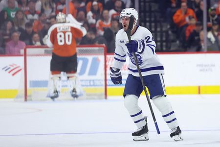Maple Leafs Trade Away Two Forwards as Playoff Hopes Fade