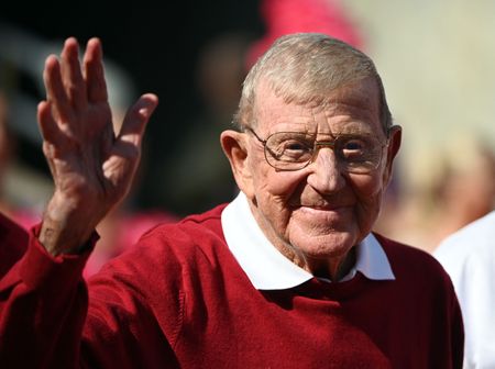 College Football Hall of Fame Coach Lou Holtz Passes Away at Age 89